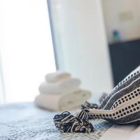 Apartamento Con Incantevole Terrazza *